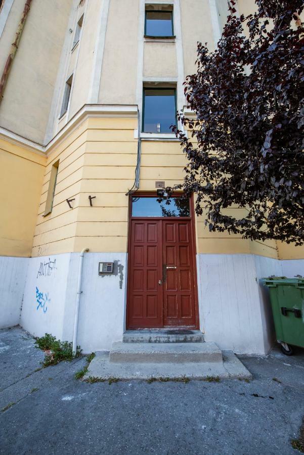 Viola Family Apartman Free Parking Печ Екстер'єр фото